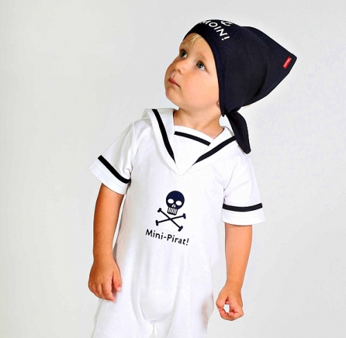 Preview: Babygeschenke Taufgeschenke für Jungen Matrosenanzug und Piratentuch - Moin - Mini-Pirat - inklusive Geschenkverpackung