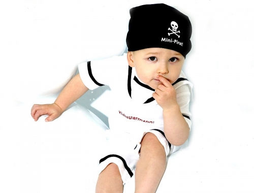 Preview: Geschenk zur Geburt Junge Jungen Set Klabautermann Strampler und Piratentuch - im Geschenkkarton