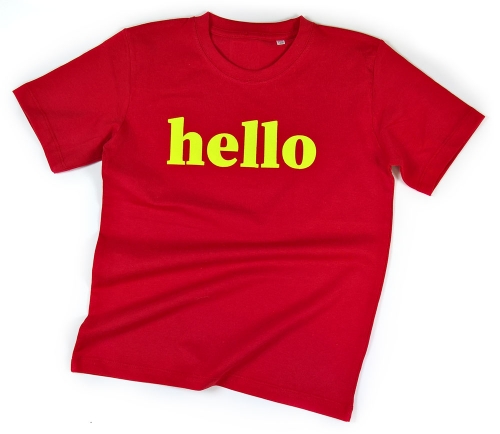 Preview: Kids Shirt hello Kinder-T-Shirt in blau oder rot, in Geschenkschachtel